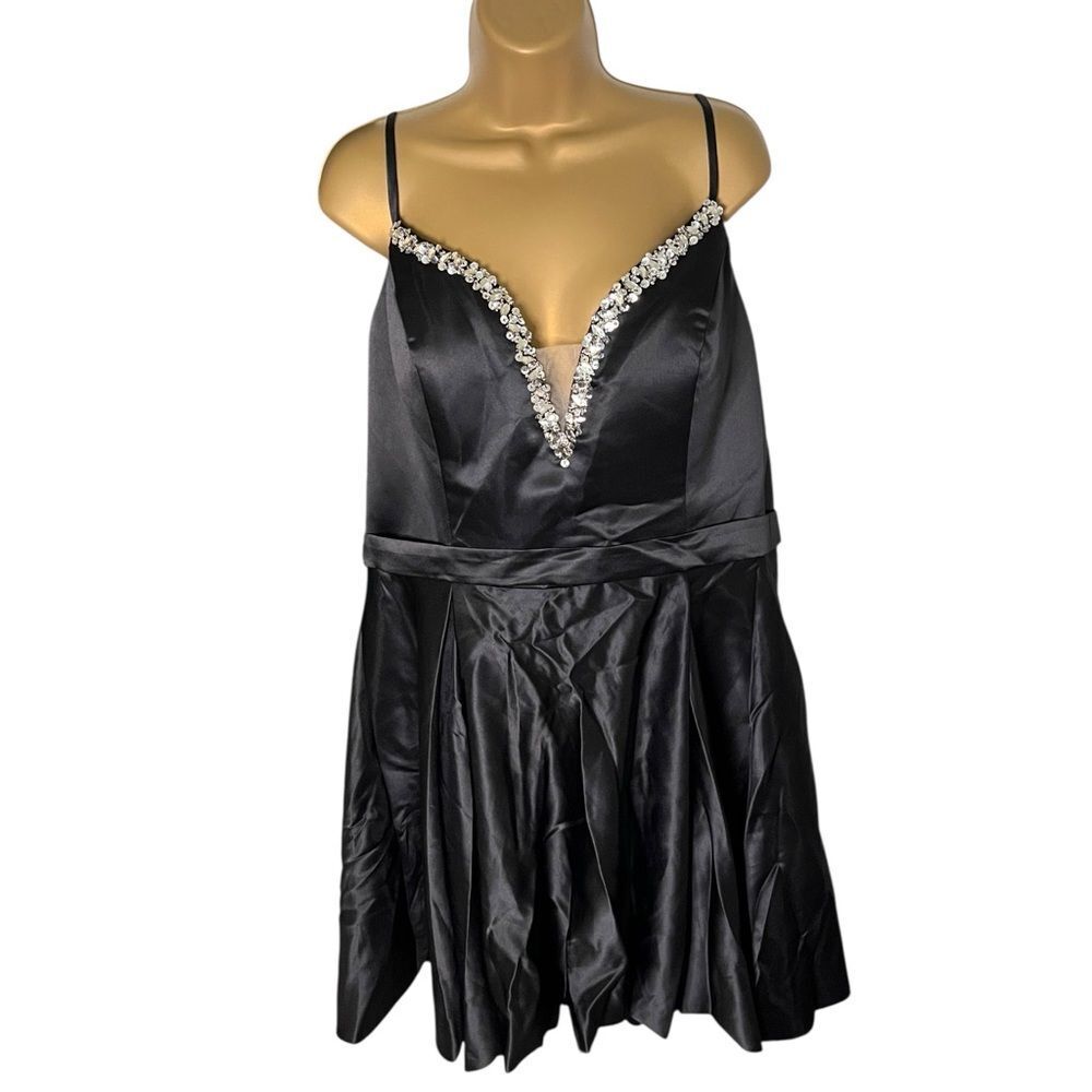 Vtg 90s Y2K Embellished Deep-V Fit & Flare Cocktail Dress Rhinestone Black 20